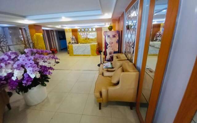 Tuyet Nhi Hotel