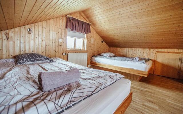 Minniborgir Cottages & Restaurant