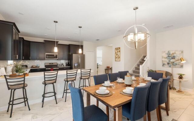 1520 FD 6BR Luxury Villa Pool Game Room