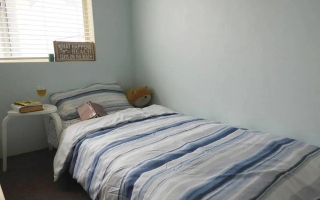 Digby's Place - waterfront apartment