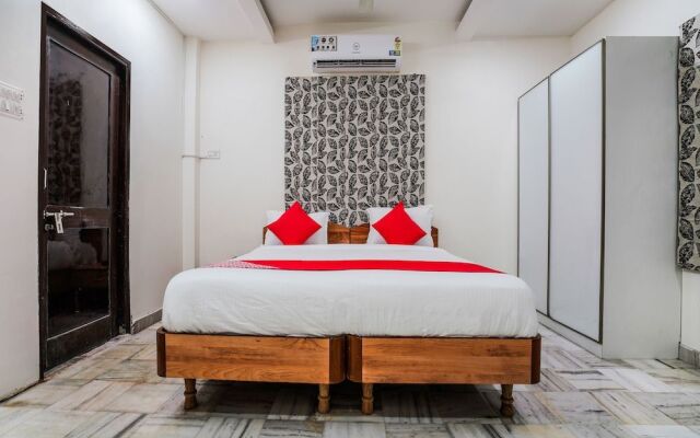 OYO 22423 Taj Villa Guest House
