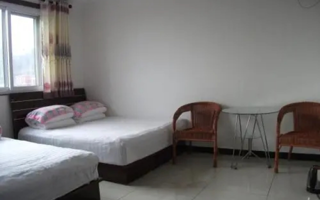 Longqingxia Jixiangyu Guesthouse