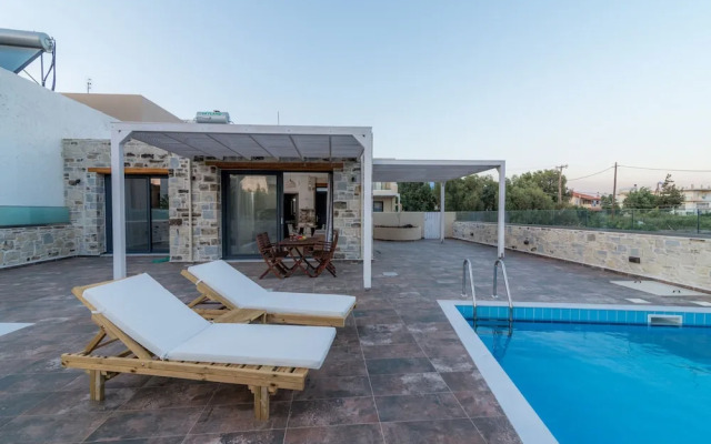 Elmara Luxury Villa 3 - Next to the Beach