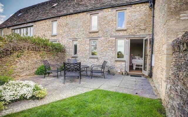 Little Owl Barn, Burford