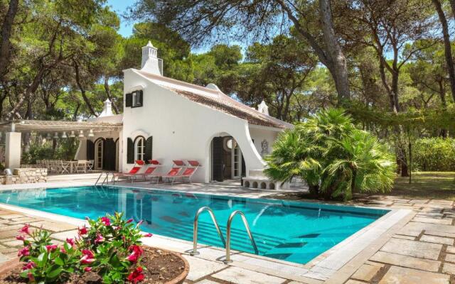 Villa Denise by BarbarHouse