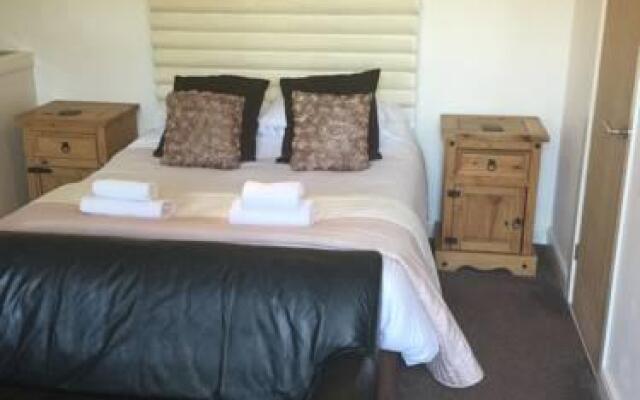 Henwick House Bed and Breakfast