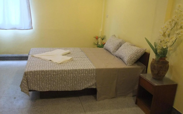 Sri Krungthep Hotel