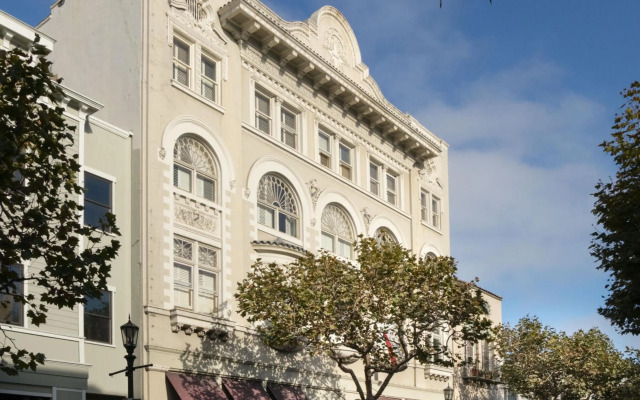 The Monterey Hotel