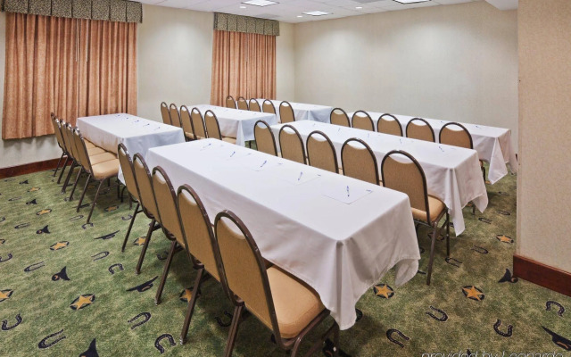 Holiday Inn Express Hotel and Suites Mesquite