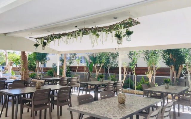 Tasiana Hotel Apartments Complex