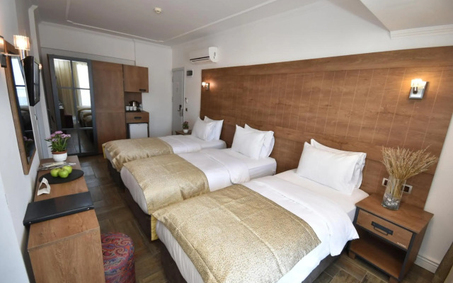 Aurasia Beach Hotel