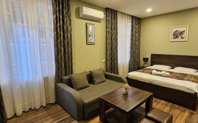 Отель Boutique IVERIA