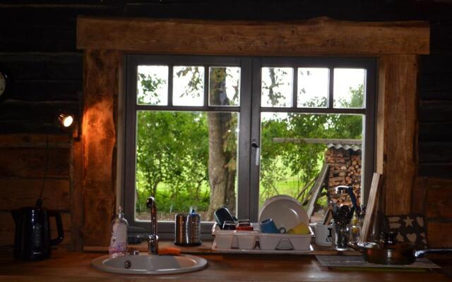 Kivi-Roosi Holiday House