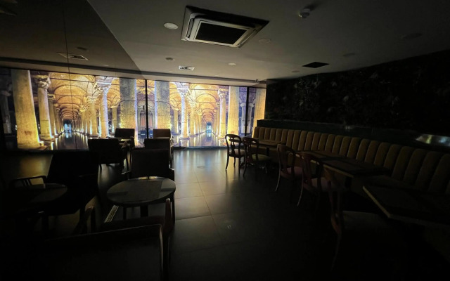 All Seasons Hotel