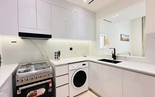 OYO 1287 Home Fully Furnished 1Bed At JVC
