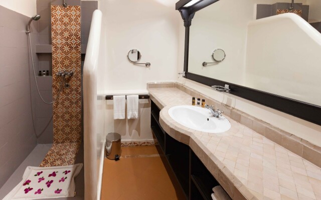 Borjs Hotel Suites & Spa