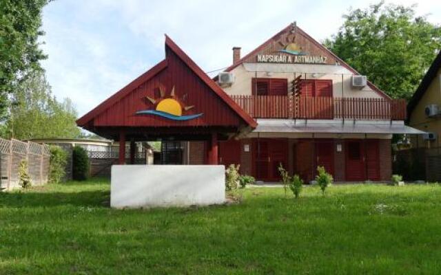 Napsugár Apartman