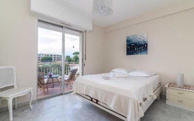 Grand T3 Juan les Pins, 2 balcons, proche plage