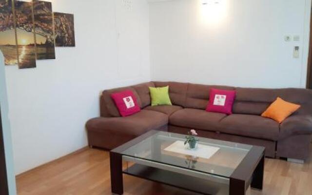 Apartment Ella