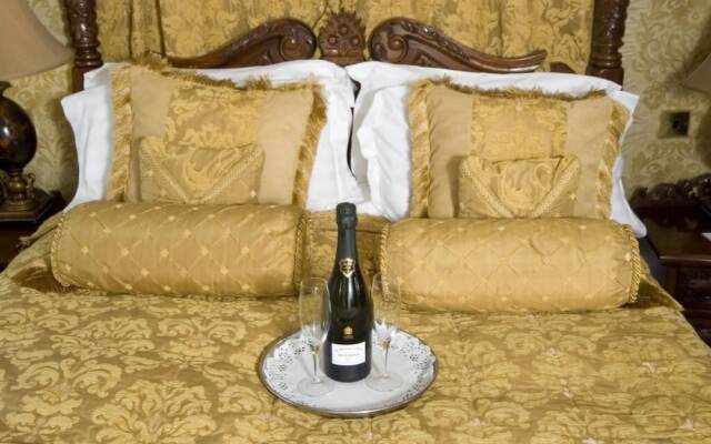 Hunday Manor Country House Hotel