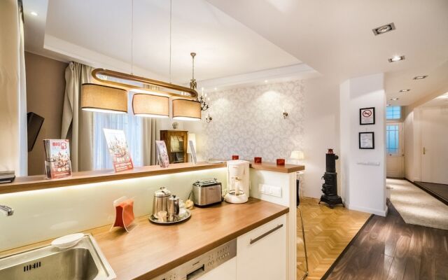 Magas 5 Apartment