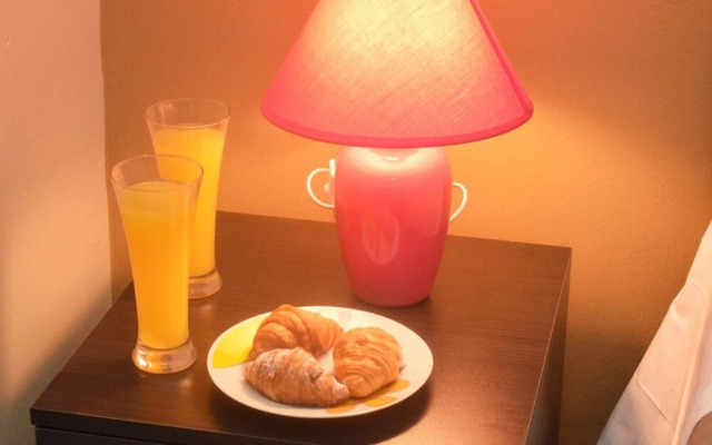 Chrysa's Apartment First Floor