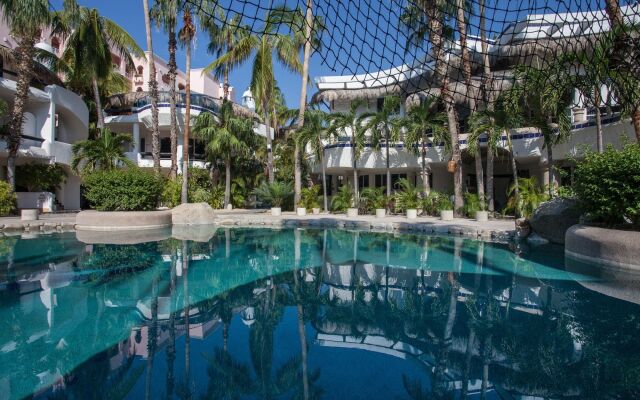 Club Cascadas De Baja