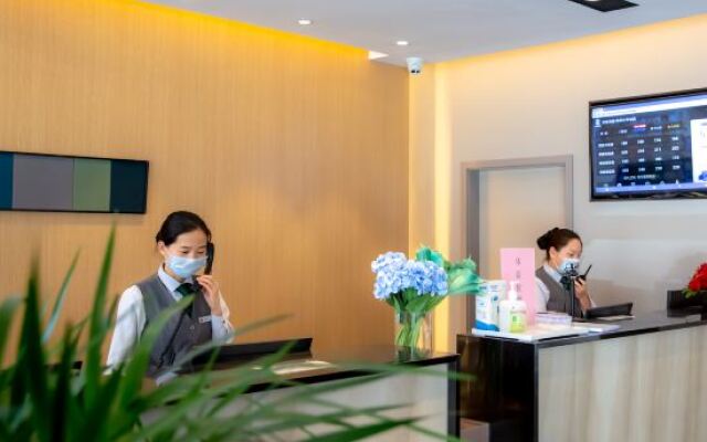 Homeinn Selected Hotel (Kunming Railway Station)