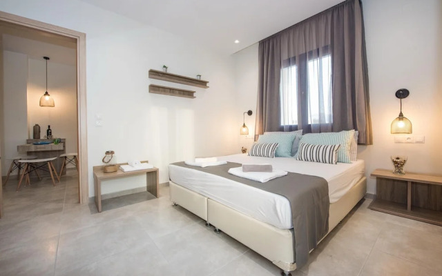 Mikes Beach Apartments & Studios