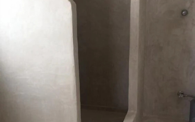 Paraportiani Guesthouse