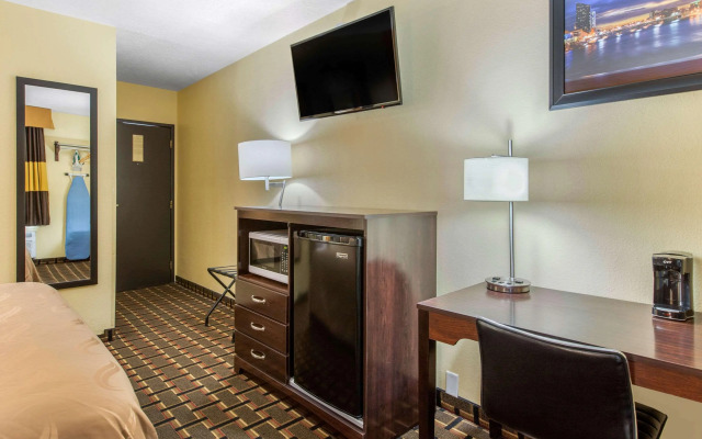 Quality Inn Grand Rapids Near Dowtown