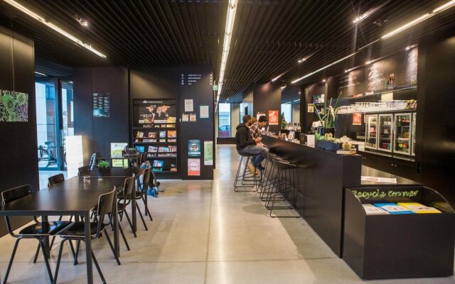 Antwerp Central Youth Hostel