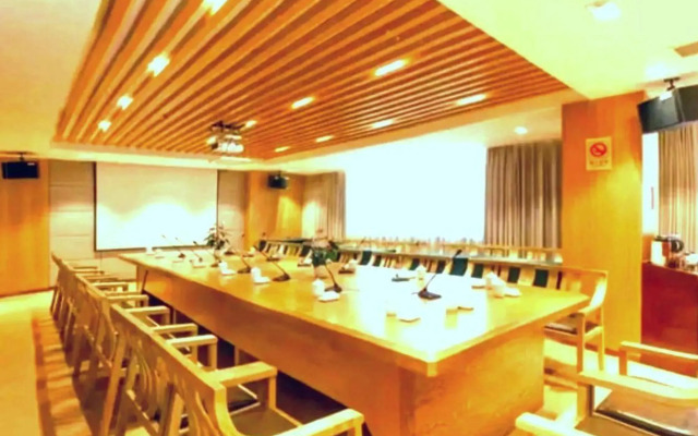 Soaring Dragon Hotel