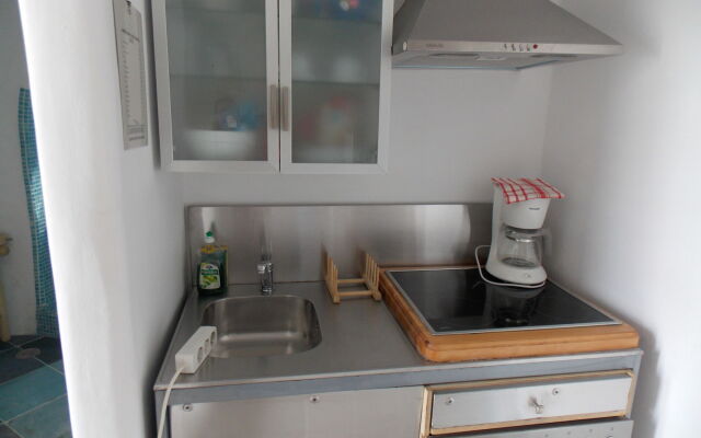 Studios and Suites Rania