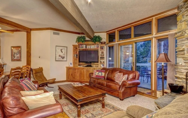 Powder Run B21 3 Bedroom Condo