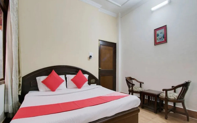 Hotel White House By OYO Rooms