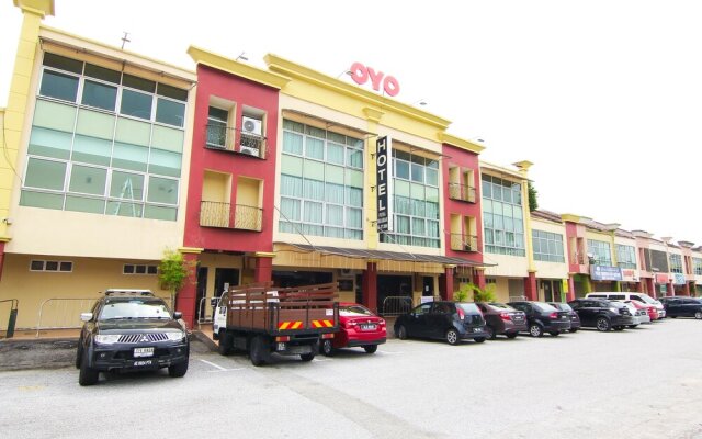 Hotel Putra Iskandar by OYO Rooms