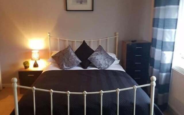 The Lamb and Flag Inn