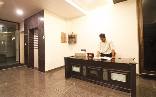 OYO 48708 Om Palace
