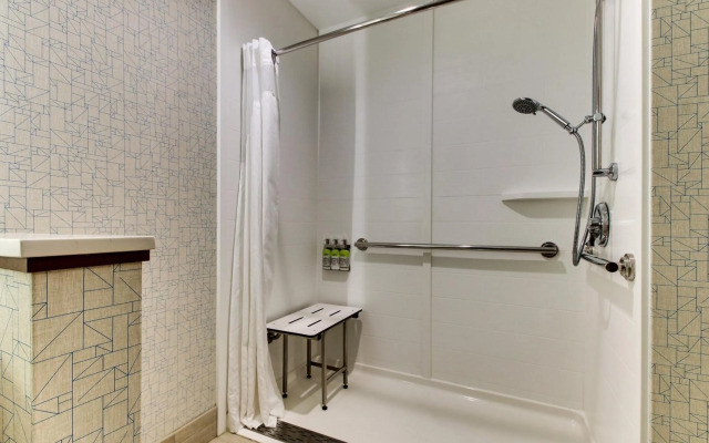 Holiday Inn Express & Suites Ithaca by IHG