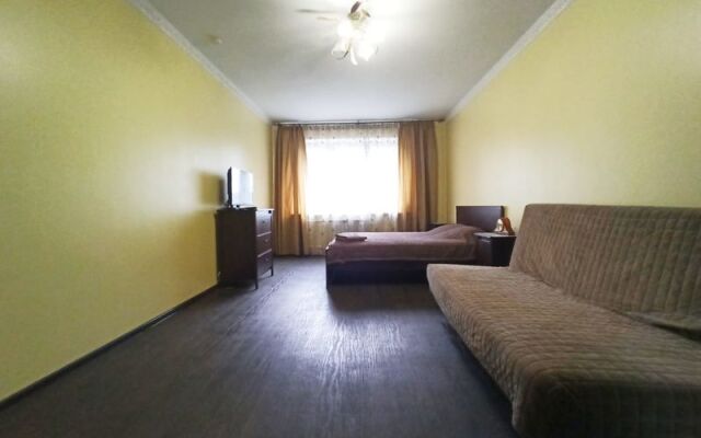 Apartments Dear Home on highway Entuziastov, bld. 5B