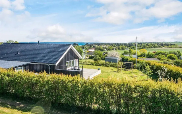 6 Person Holiday Home in Ebeltoft