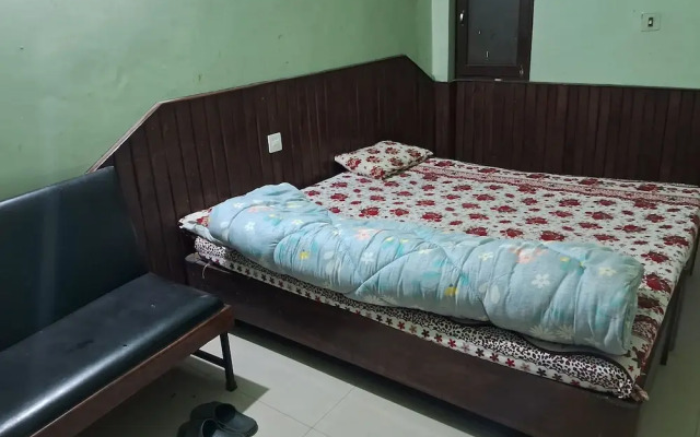 Hotel Shah Paradise
