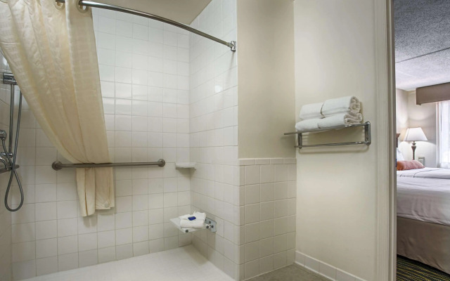 Best Western Point South