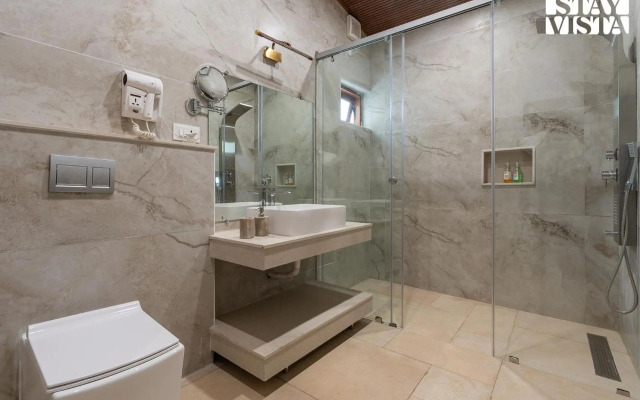 StayVista at Greenwood Bungalow