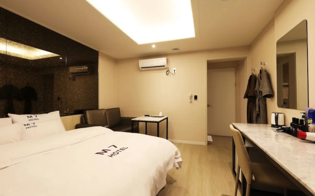Yongin Singal M7