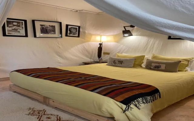 Riad 144