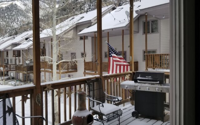Alpenglow Vacation Rentals