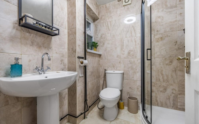 The Retreat Large House Bham City Ctr inc Parking