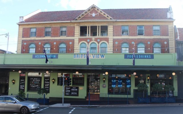 Bridgeview Hotel Willoughby